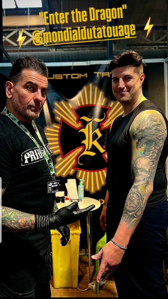 Tatouage dragon réaliste noir et gris paris portrait animalier réalisé par niko kustom tattoo le meilleur tatoueur au tattoo planétarium mondial du tatouage tattoo cover