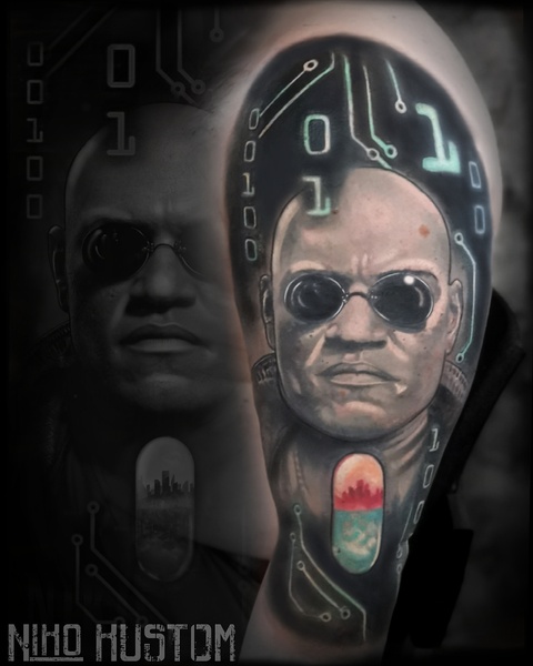 tatouage réaliste portrait morpheus matrix tattoo laurence fisburne