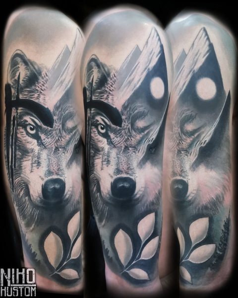 Tatouage loup réaliste portrait tattoo