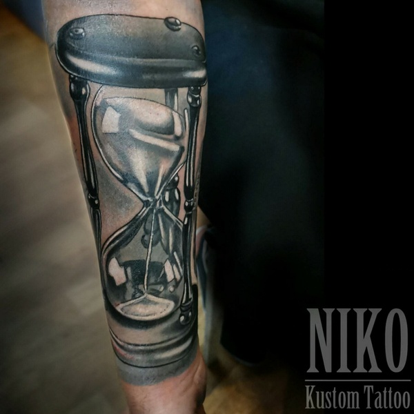 tattoo hourglass